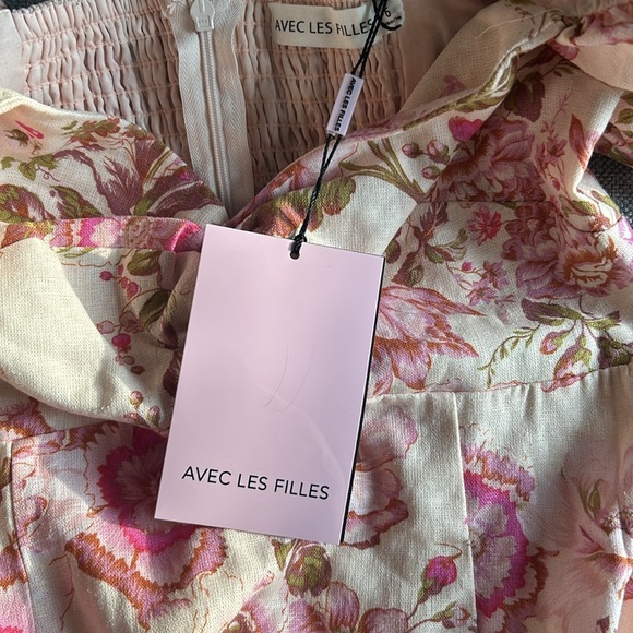 Avec Les Filles Floral-Print Twist Bodice Midi Dress - Picture 11 of 12